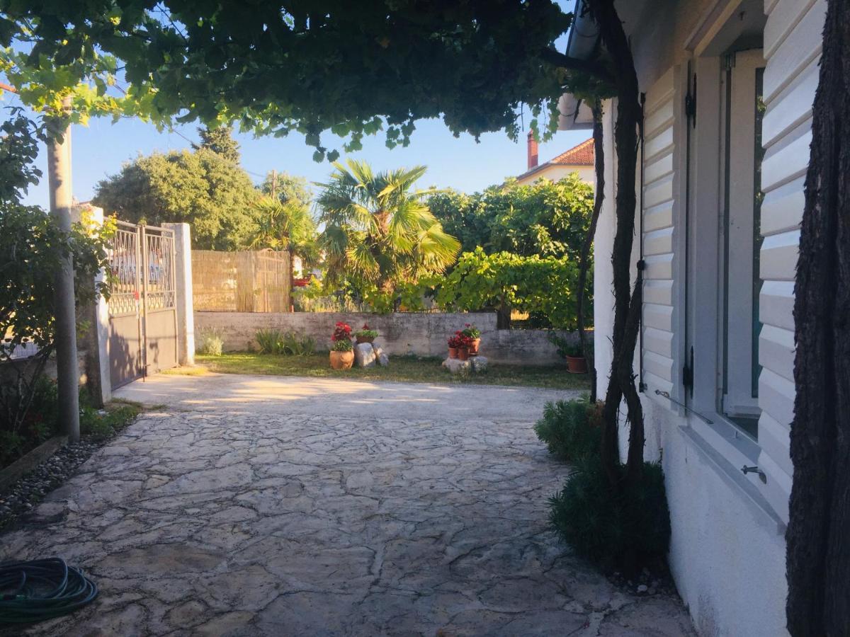 Sukošan Holiday Home Casa Bianca מראה חיצוני תמונה