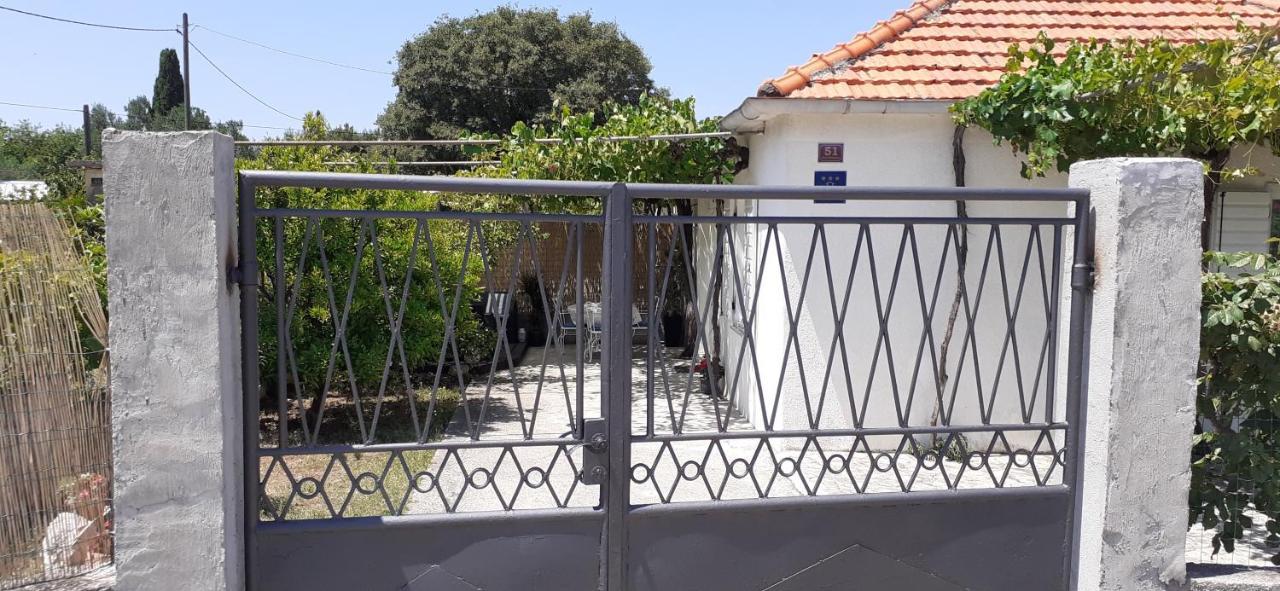 Sukošan Holiday Home Casa Bianca מראה חיצוני תמונה